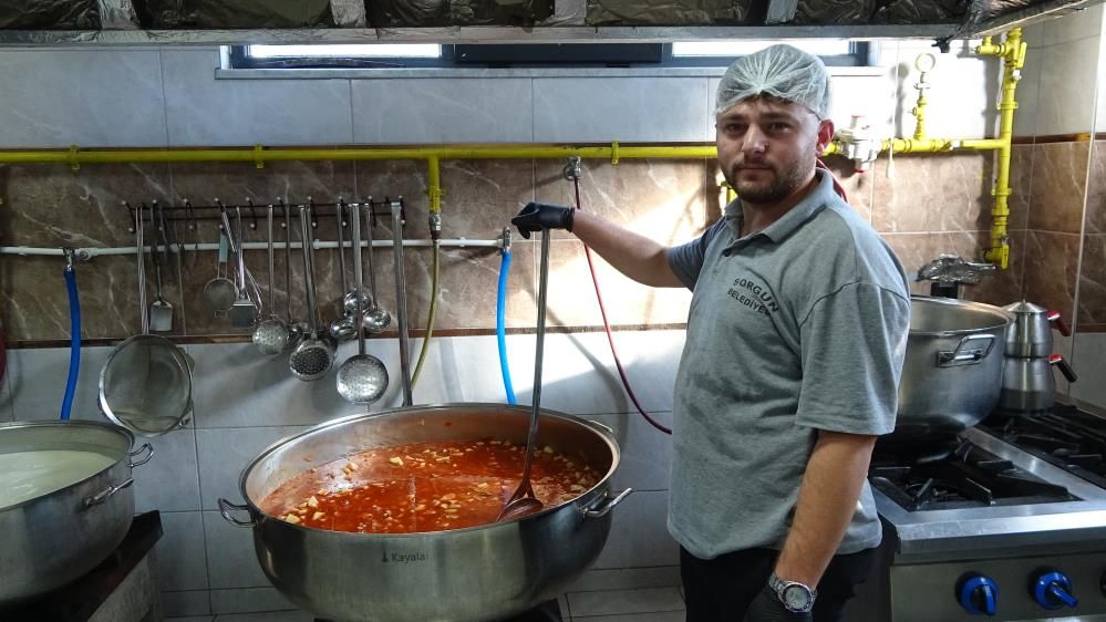 Yaşlılara Ve Öğrencilere Sıcak Yemek Desteği6