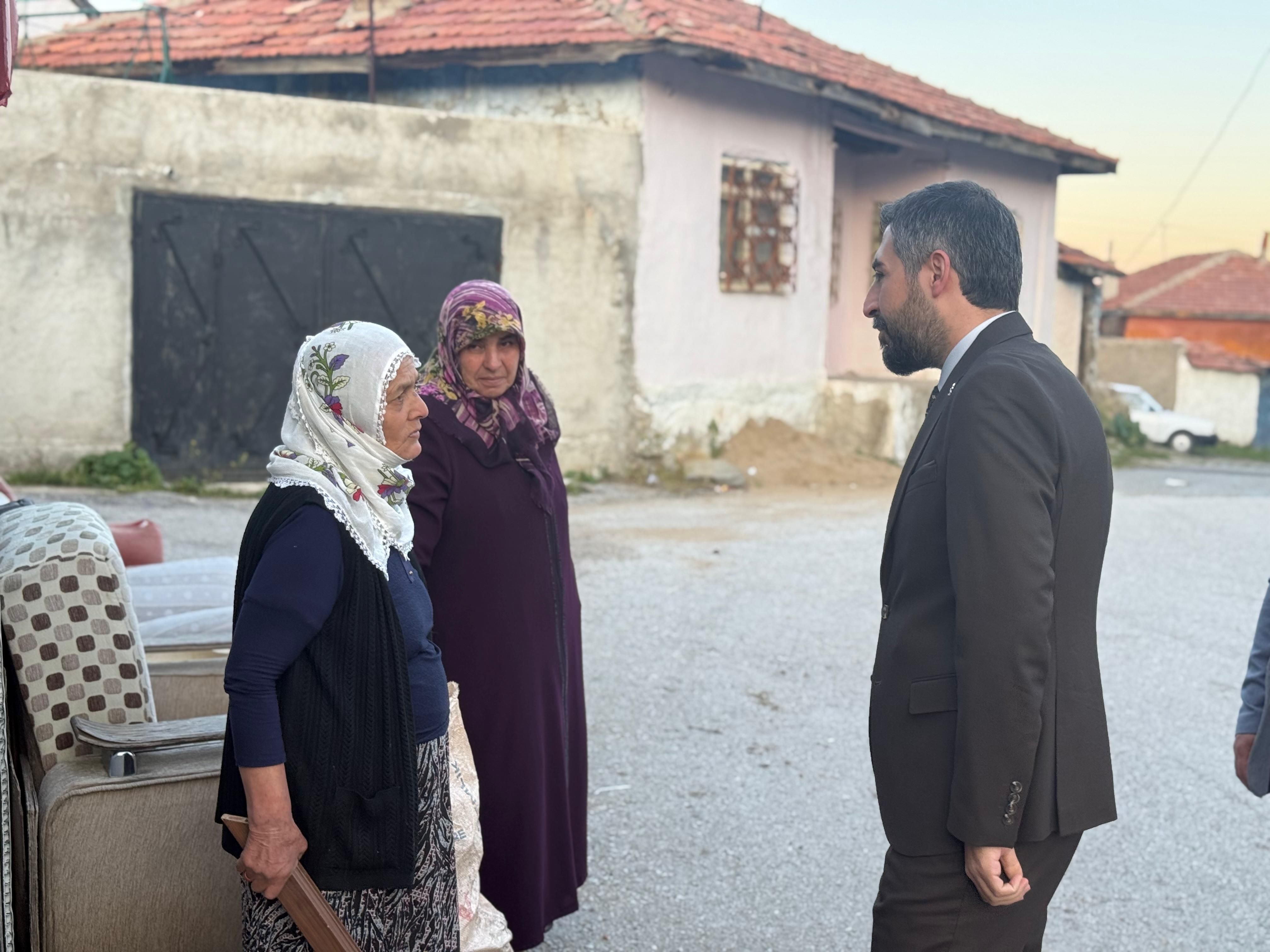 Mahalle Sakinleriyle Bir Araya Geldi1
