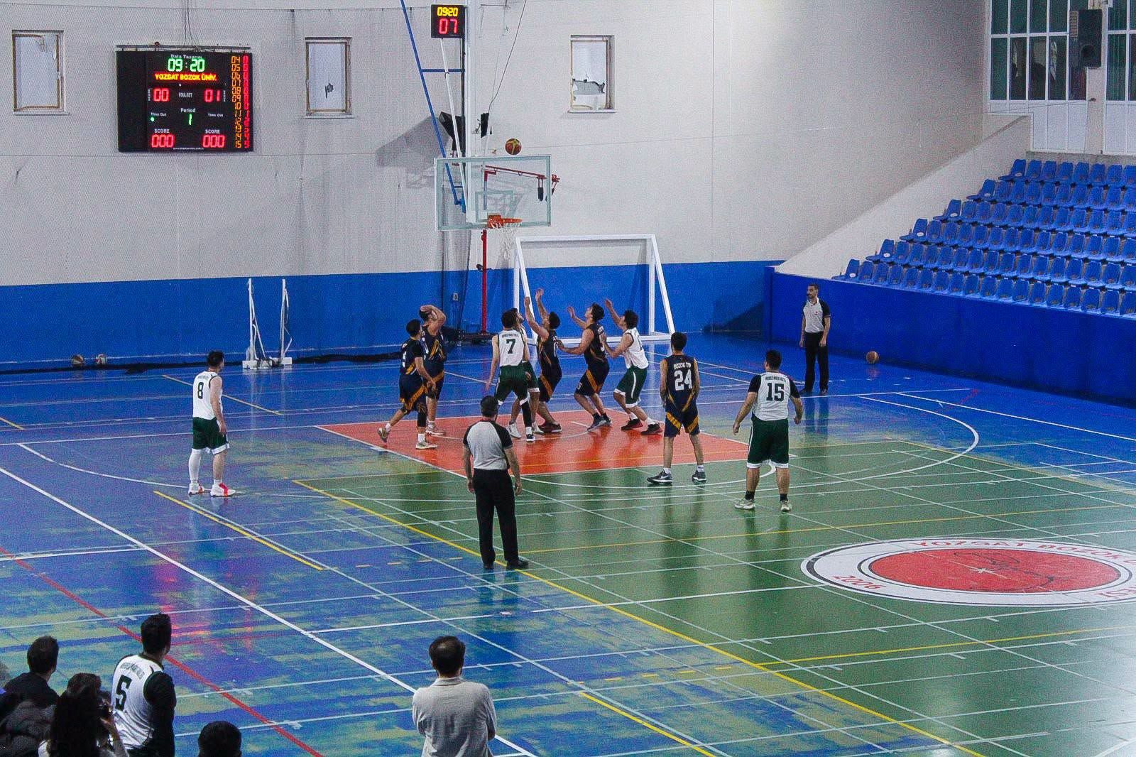 Basketbol Ve Voleybol Ligi Başladı1