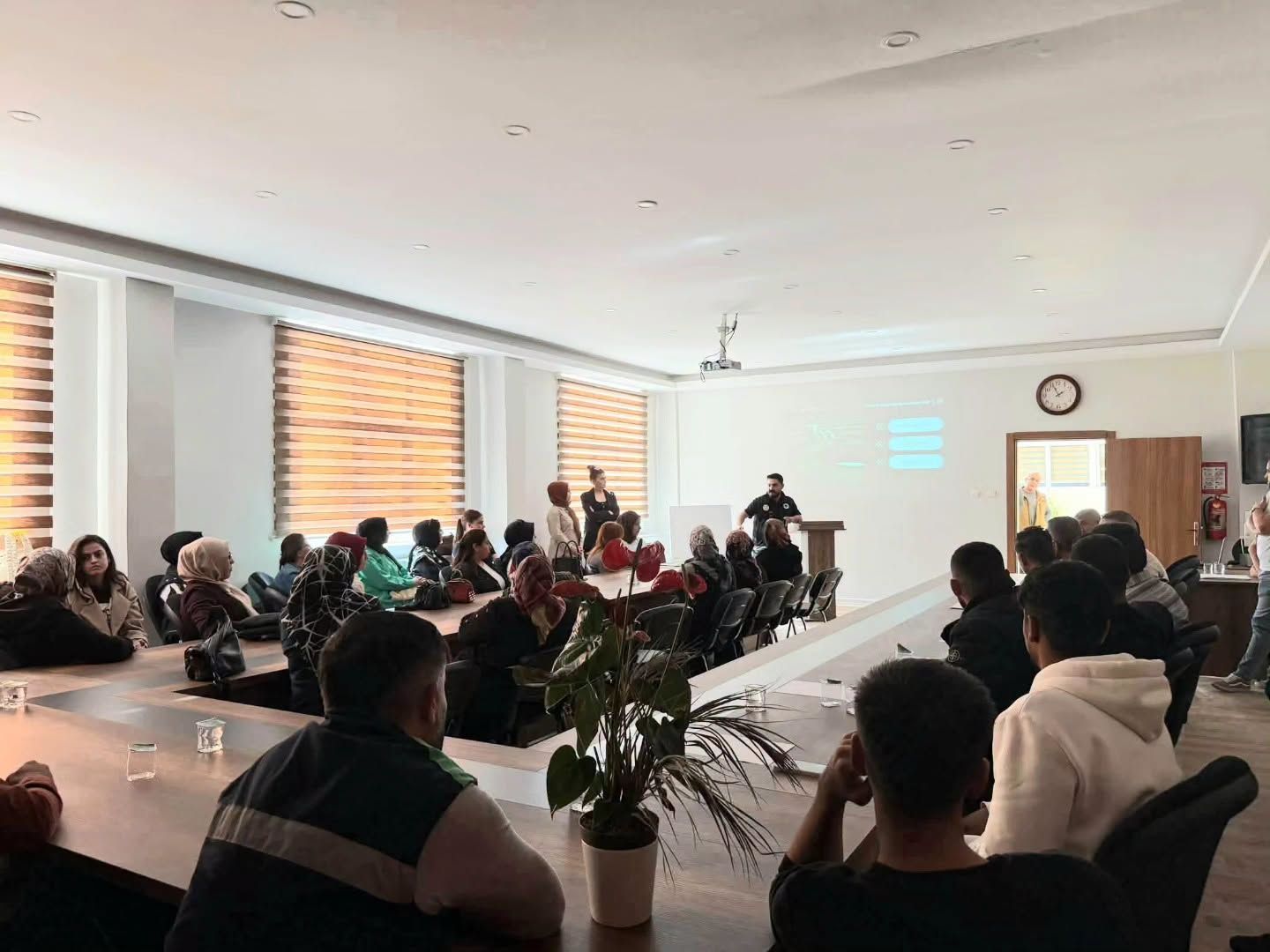 Farkındalık Semineri Düzenlendi