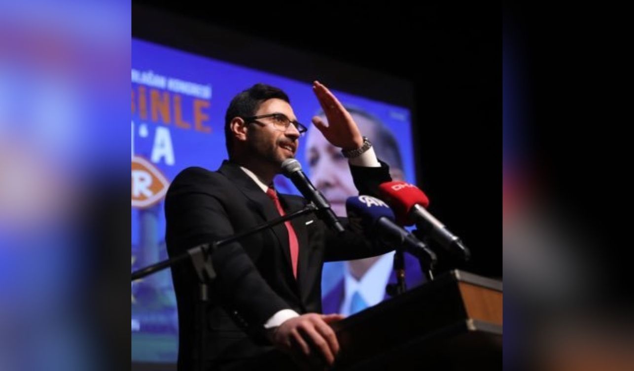 Rümeysa Kadak'ın Nişanlısı Orhan Murat Kumaş Kimdir Kaç Yaşında Nereli Ne Iş Yapıyor (3)