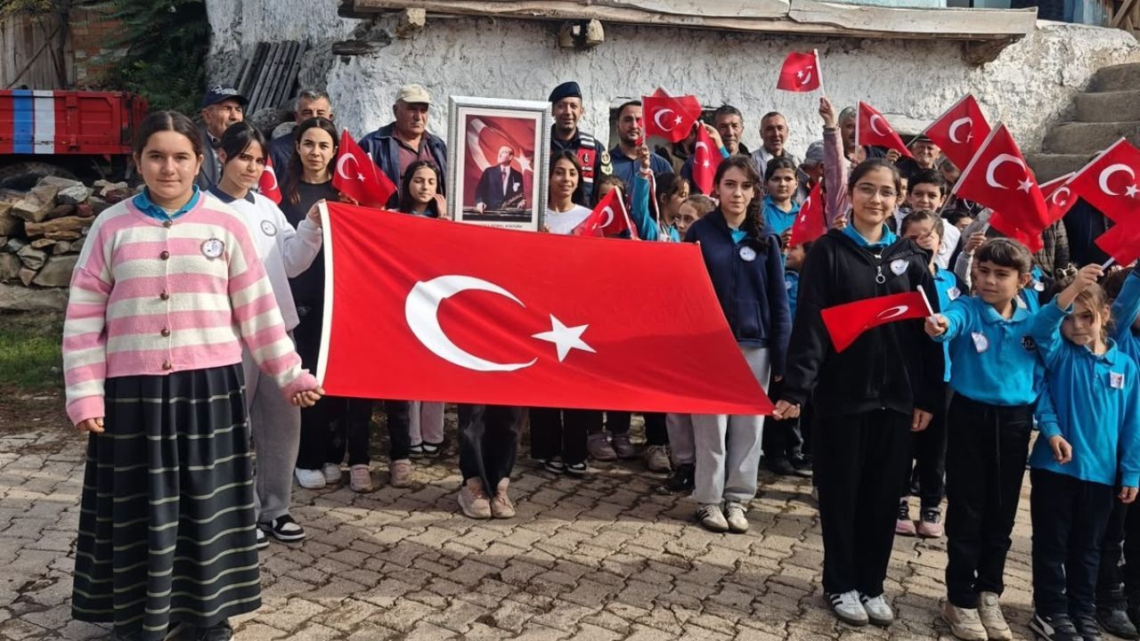 Yozgat’ın Bişek Köyünde Cumhuriyet Coşkusu (1)