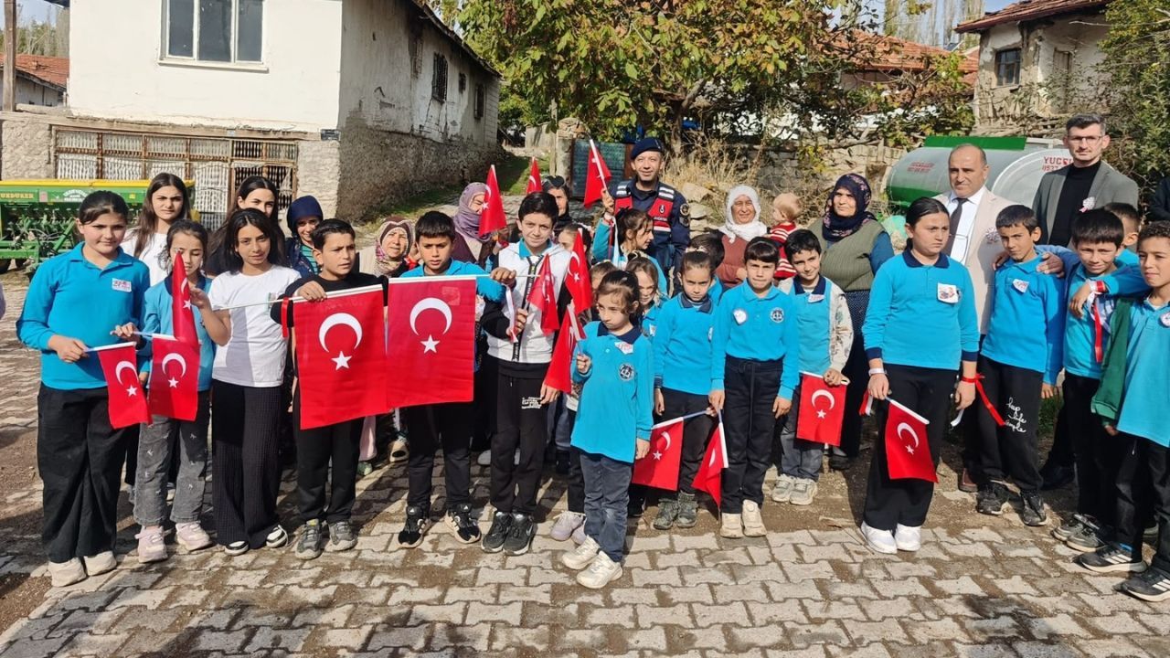 Yozgat’ın Bişek Köyünde Cumhuriyet Coşkusu (4)