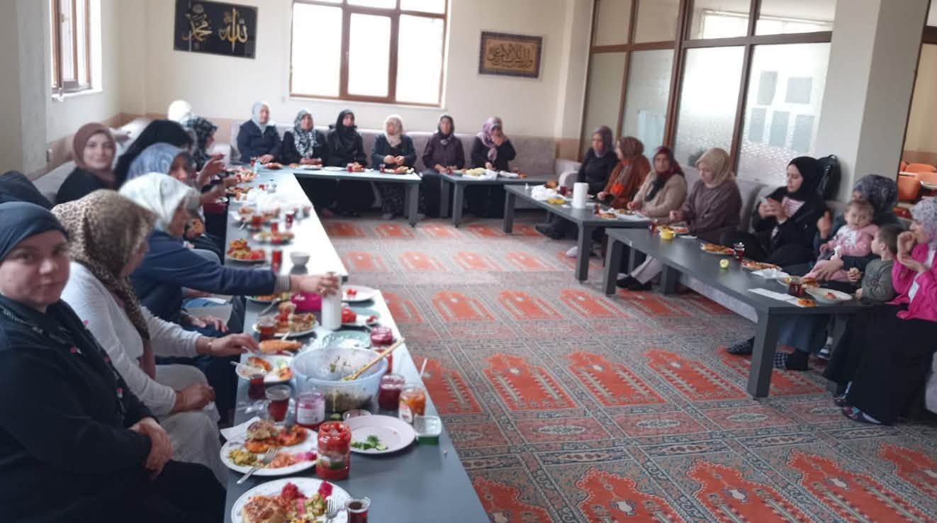 Cami Kadın Buluşması1